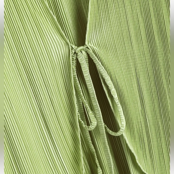 Lettuce Trim Tie Front Textured Blouse - Picture 4 of 6